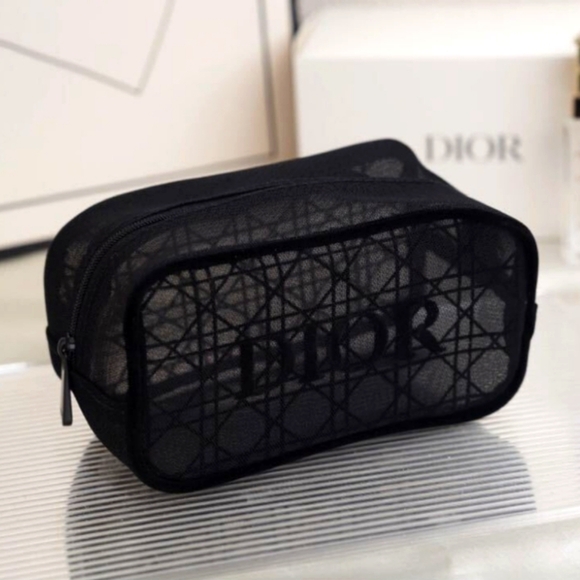 NWT Dior Parfums Cannage Mesh Pouch! - Picture 1 of 10